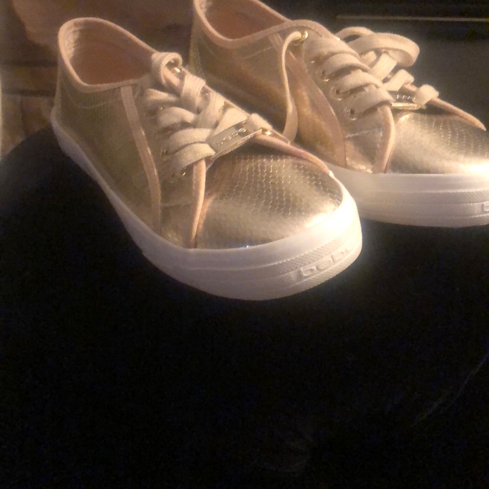 Sport Gold Tennis Shoes Gem